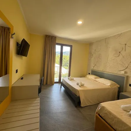 Piccolo Paradiso - 